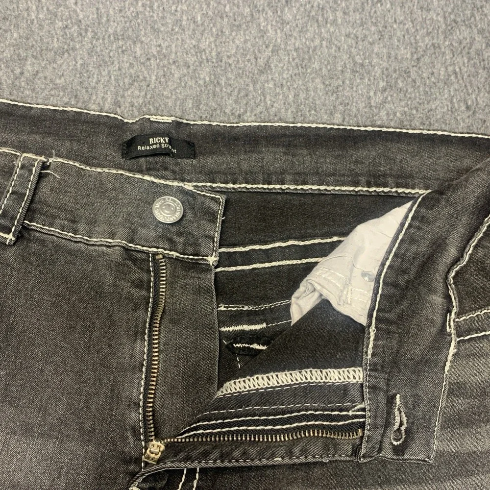 True Religion Ricky Big T Relaxed Straight Mens Size 42x33 Jeans